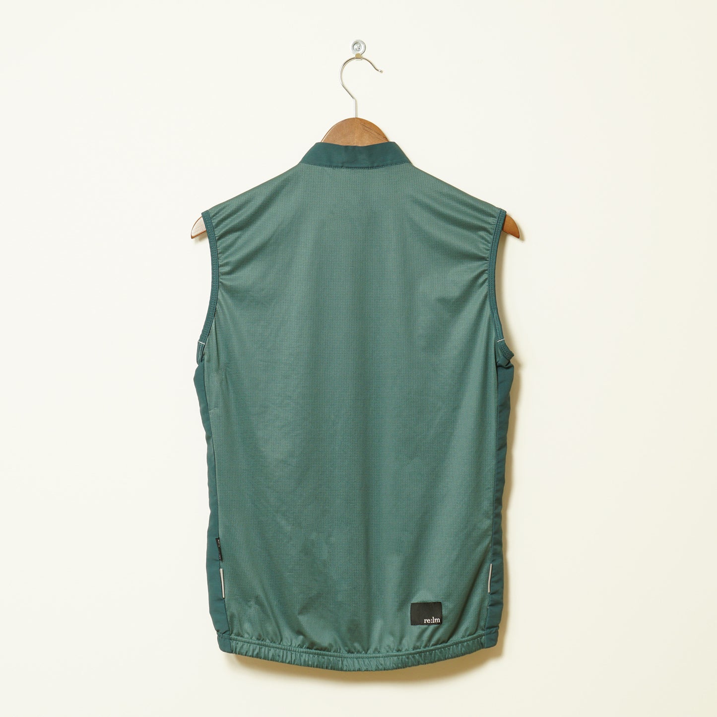 Back of women's Sacramento cycling gilet