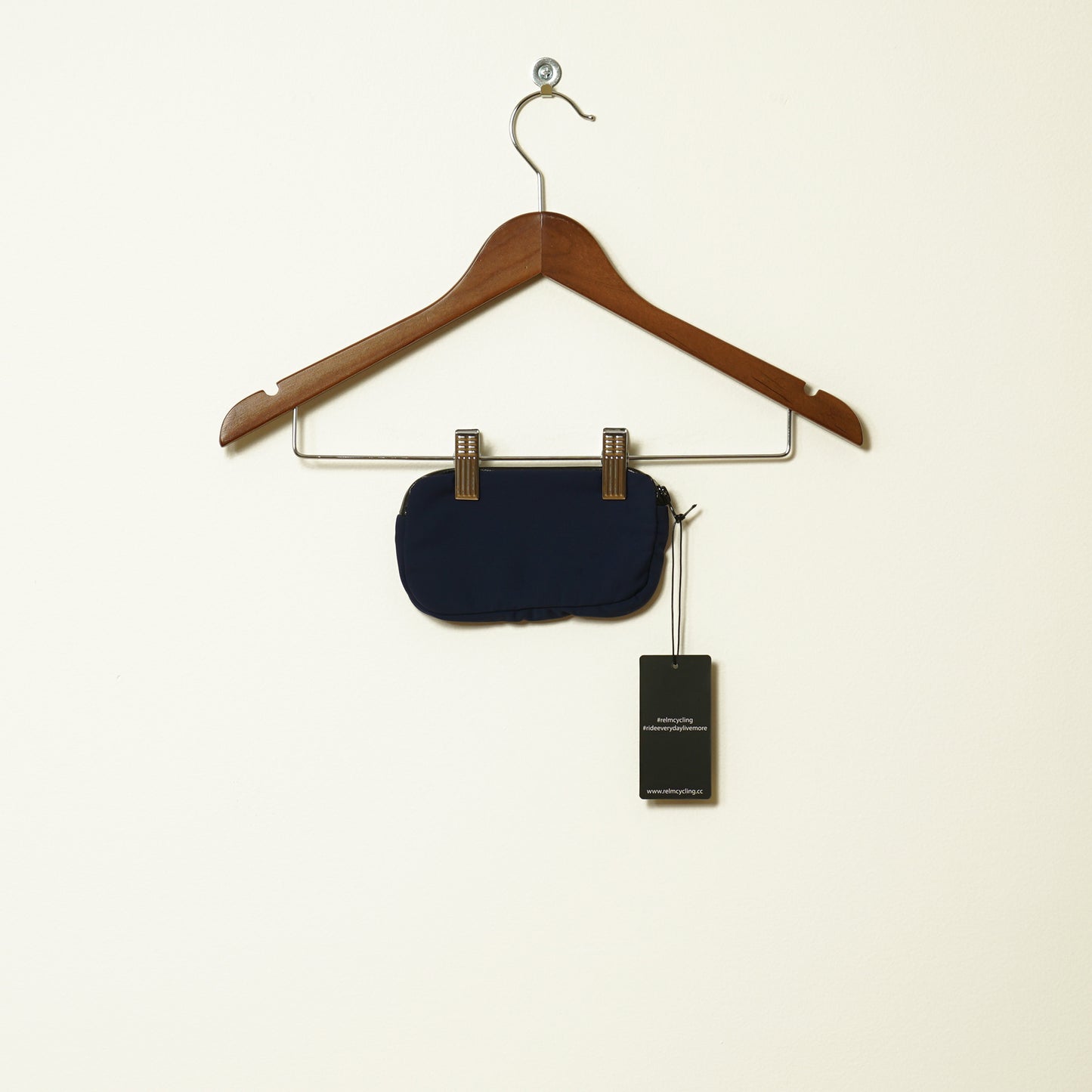 Back of Relm Cycling pocket pouch