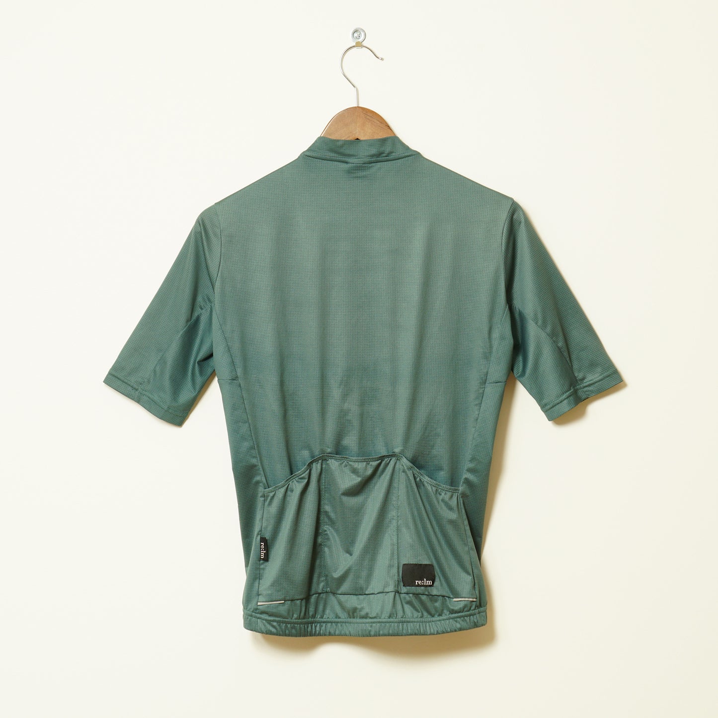 Back of men's Relm Cycling R-Series Jersey Sacramento